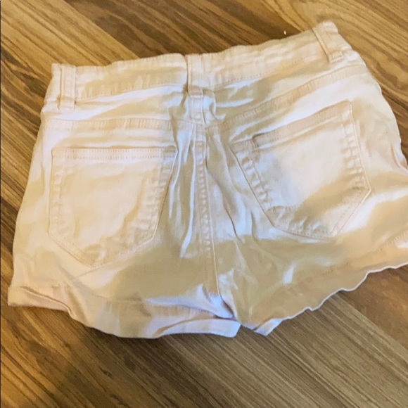 Shorts - Picture 2 of 3